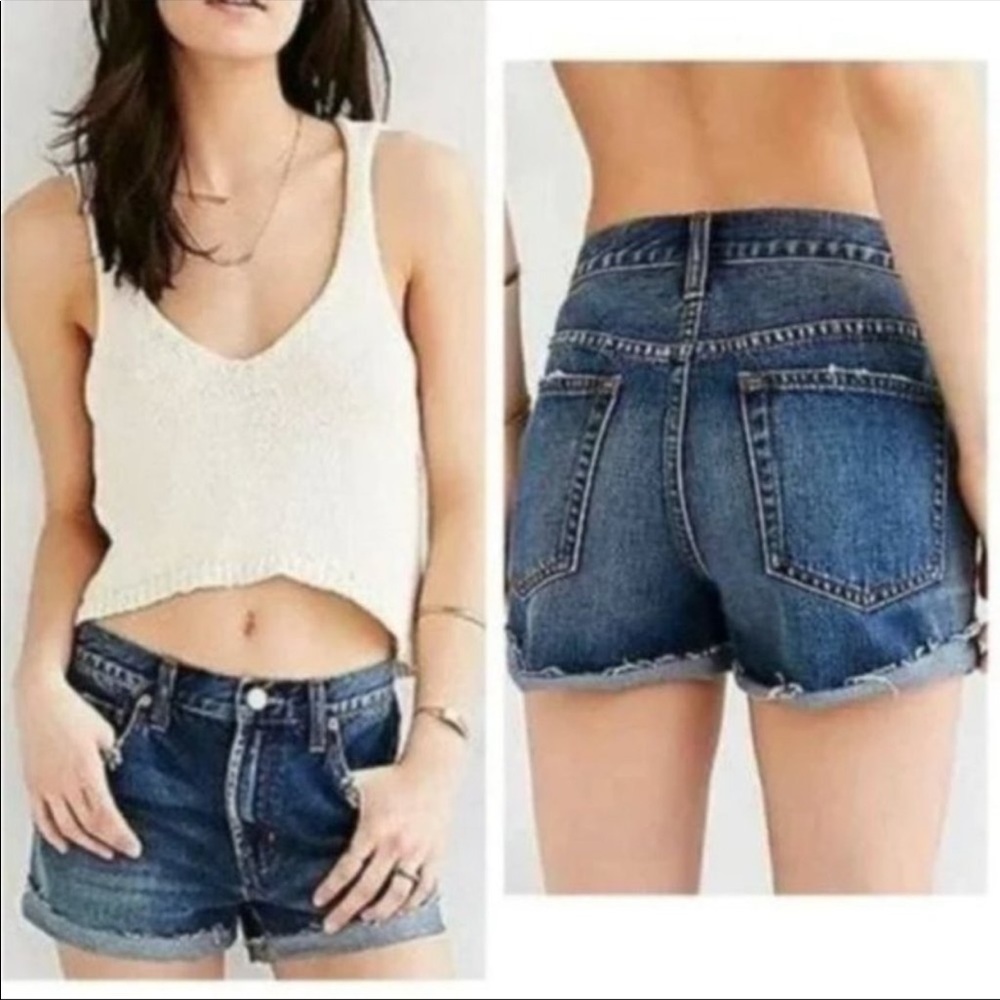 TOMGIRL BDG  URBAN OUTFITTERS denim shorts